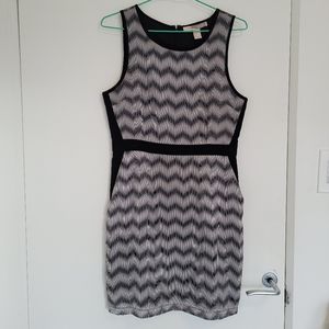 Has pockets! Office chic dress